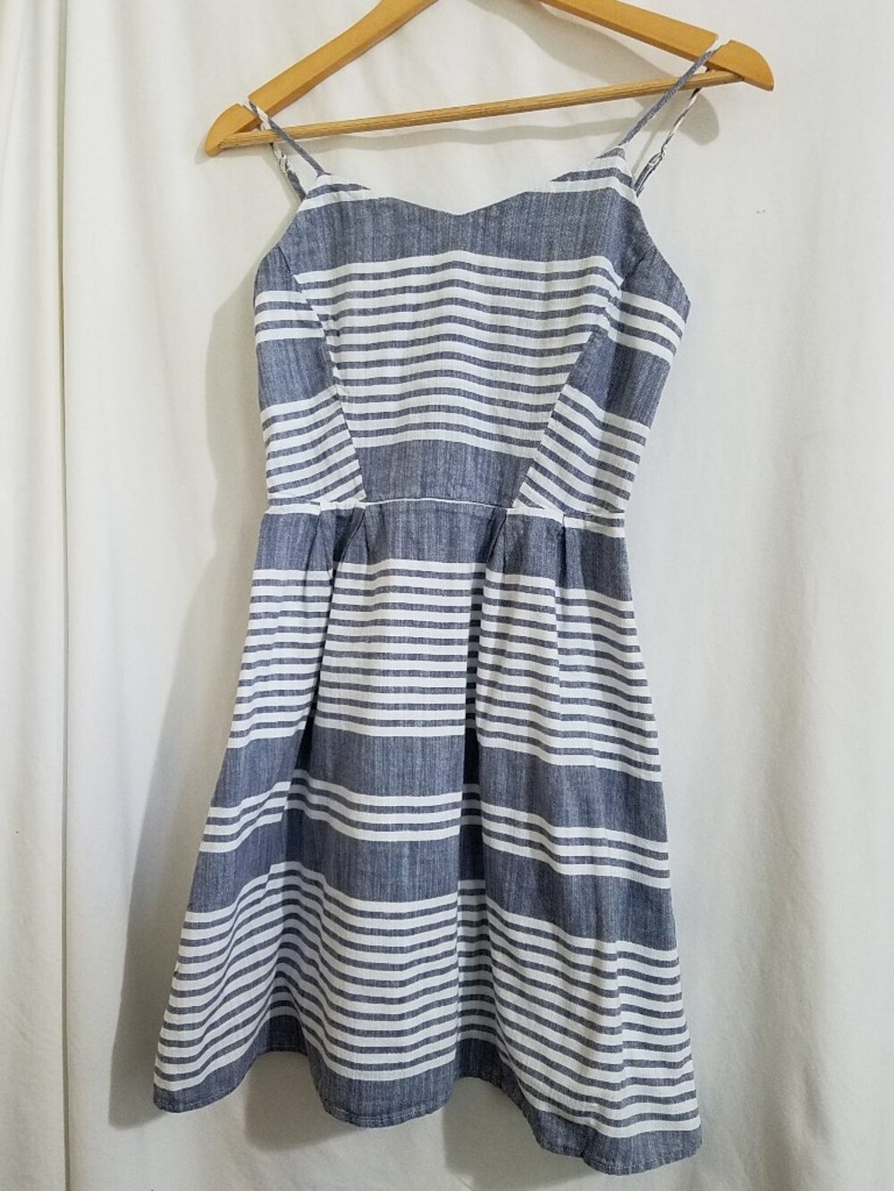 Old Navy Striped Chambray Cami Dress — Women's Size Small 🌸